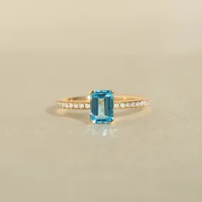 Baguette Swiss Blue Topaz and Diamond Ring 14k Gold - Safiya