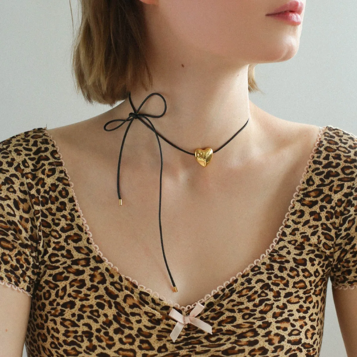 Heart-shaped Black Leather Drawstring Pendant Necklace