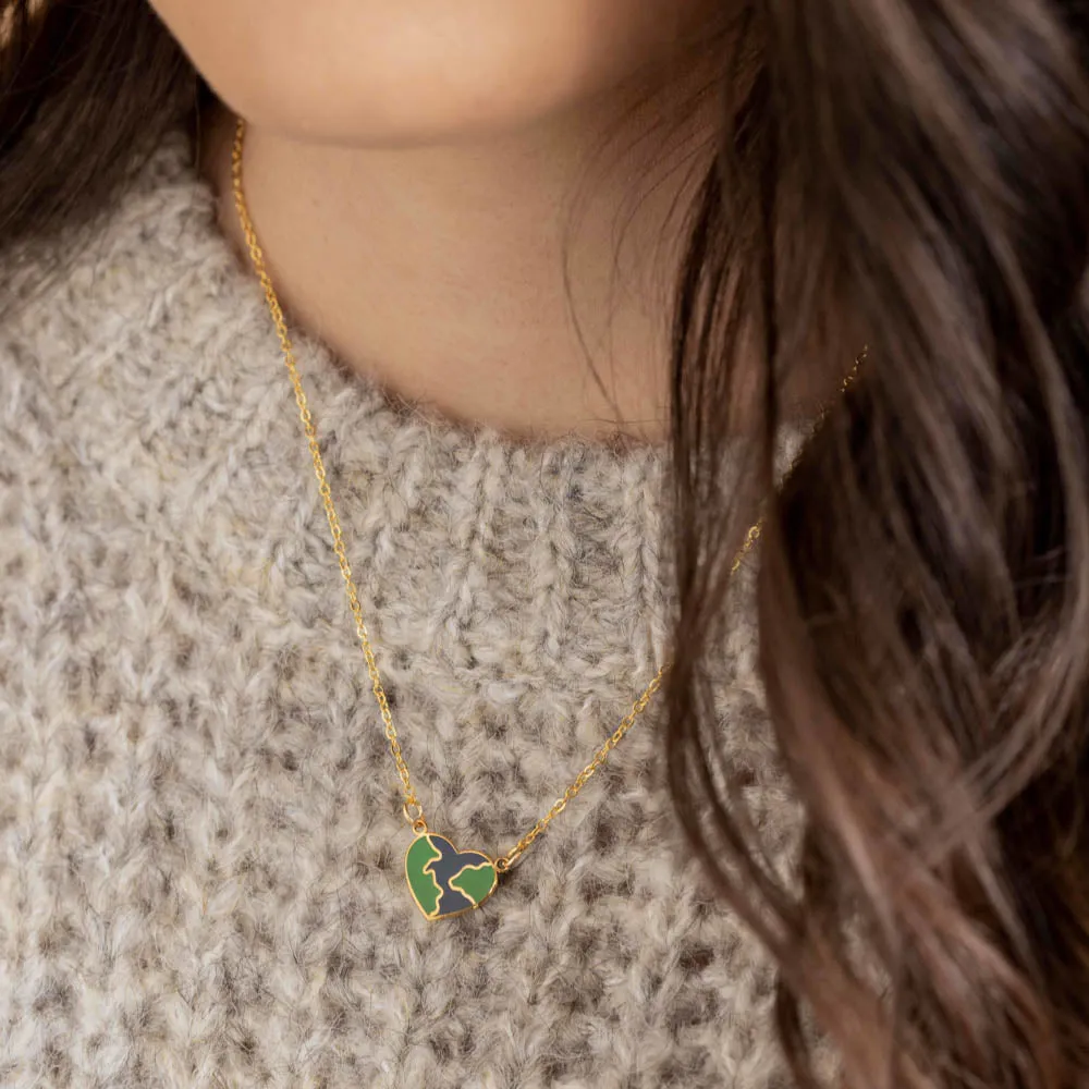 Heart shaped world necklace