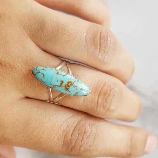 Native American Elongated Oval Cut Turquoise Southwestern Style Rings - 925 Sterling Silver Ring