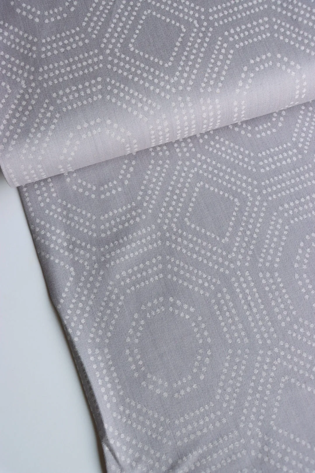 Platinum Octagons | Wishwell Loire Valley Jacquards | Robert Kaufman