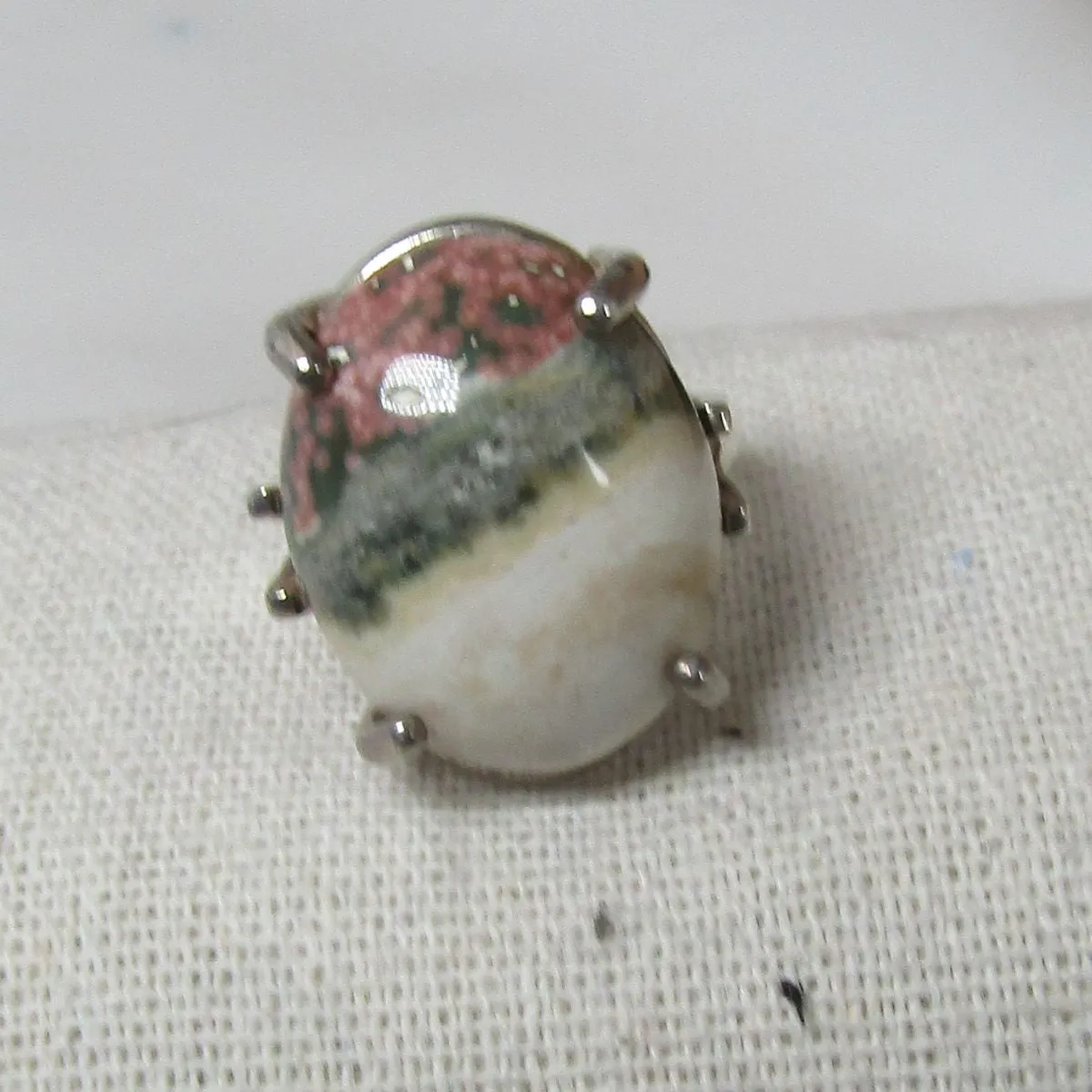 Thunder Bolt Gemstone Fashion Ring Woman's Size 7